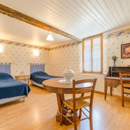 Au Creux De La Colline * 피네