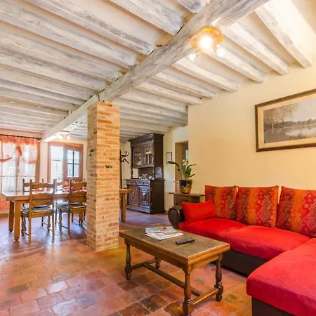 Au Creux De La Colline 펜션 피네